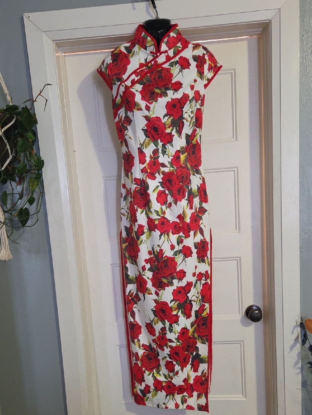 Floral Red Rose Cheongsam Dress - Elegant Mandarin Collar